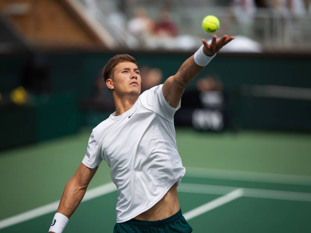 « Comment éviter les blessures courantes liées au tennis, padel et fitness »